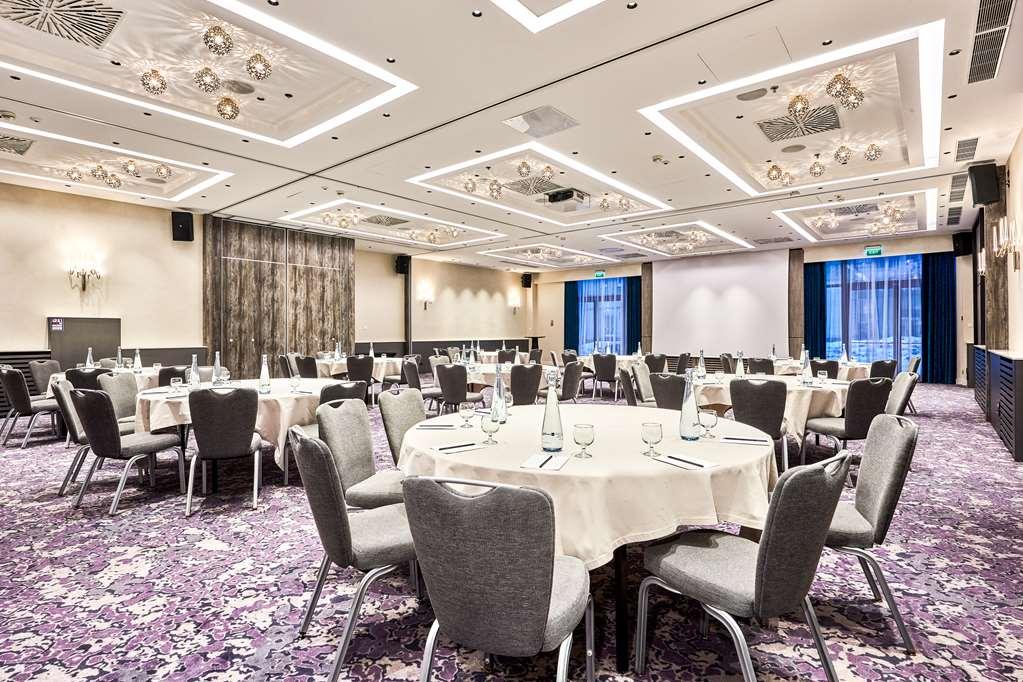 Radisson Blu Hotel, Kyiv City Centre Instalações foto